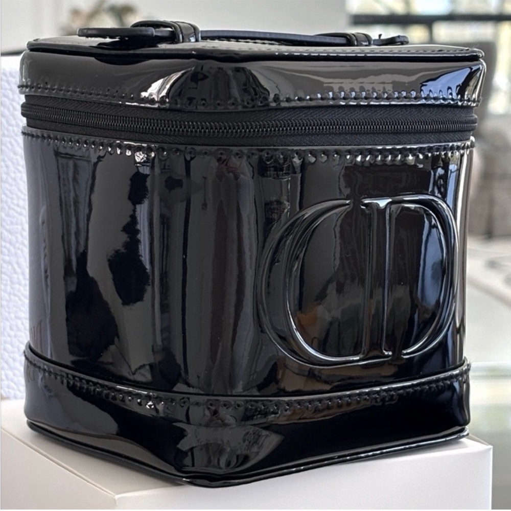 Brand New Dior Black Fabric Vanity Case it comes with Dior Box - Picture 2 of 3